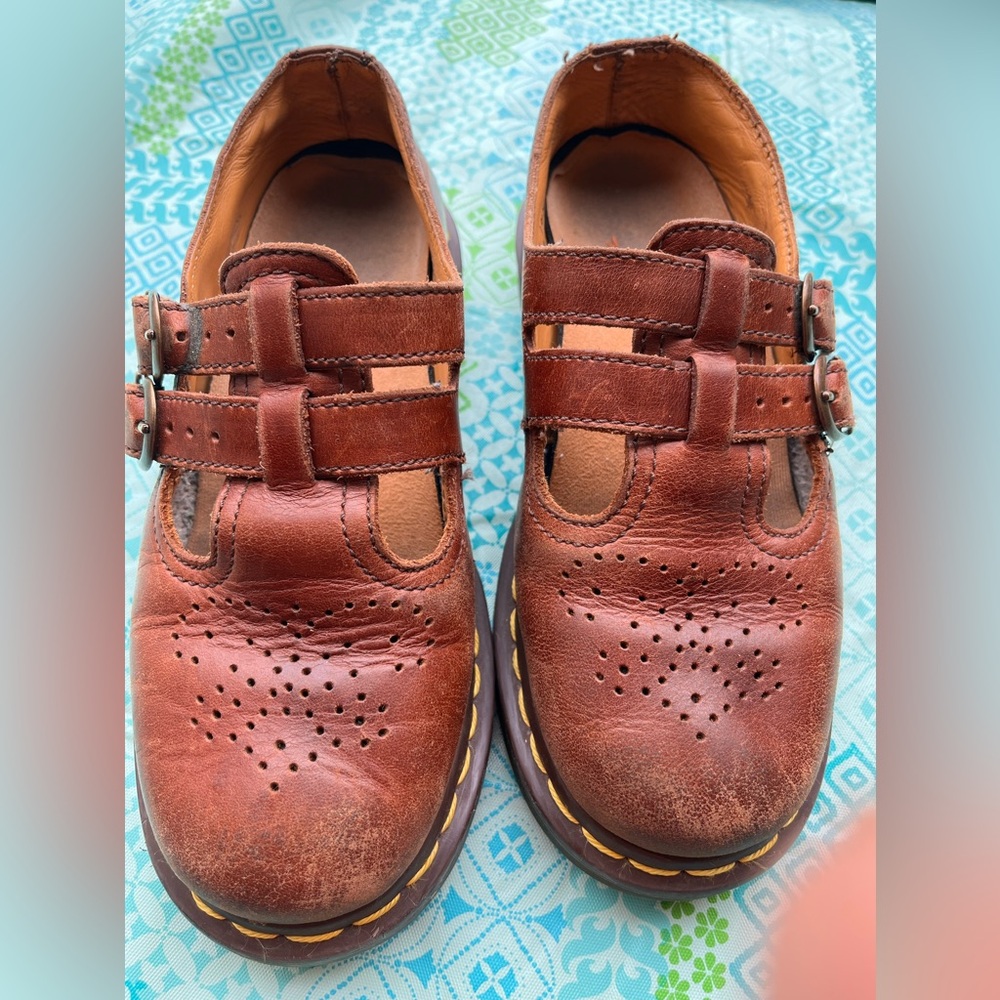 Dr. Martens Brown Mary Jane
